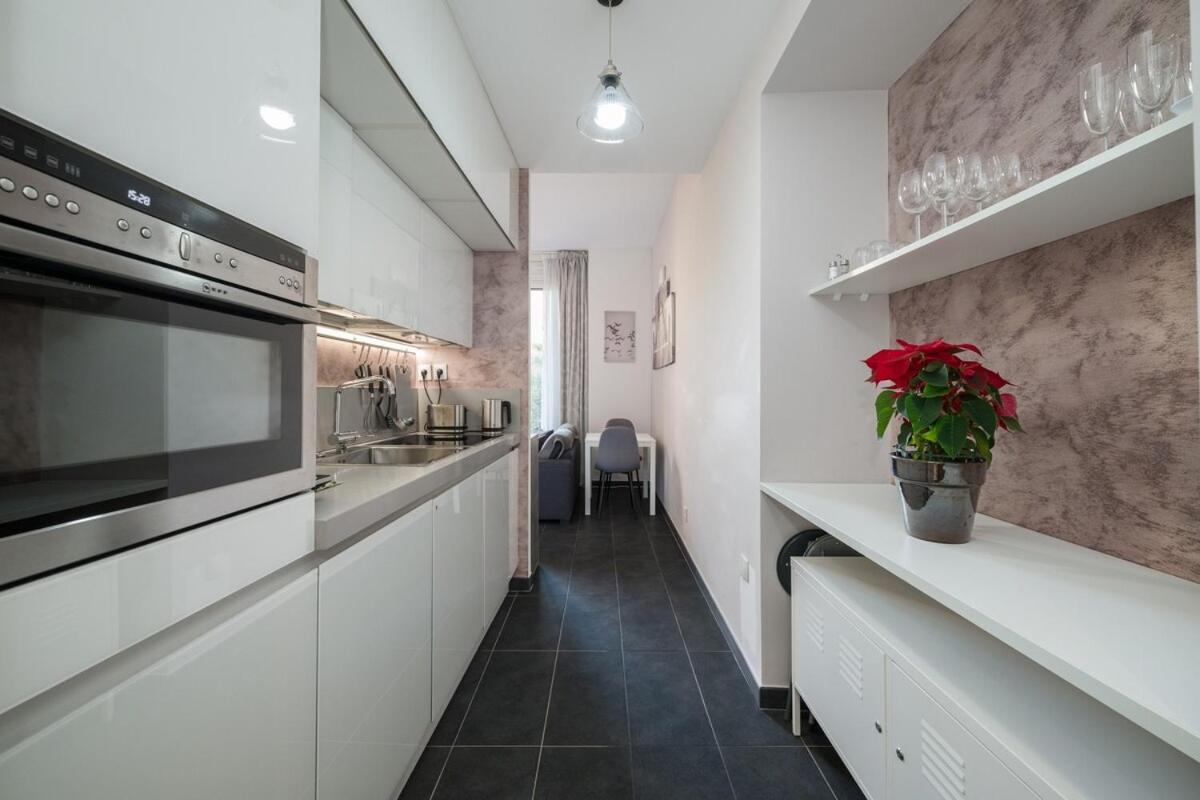 Le Coq Wagner - Parking - Air Conditioning - Pool Apartment Ментона Екстериор снимка