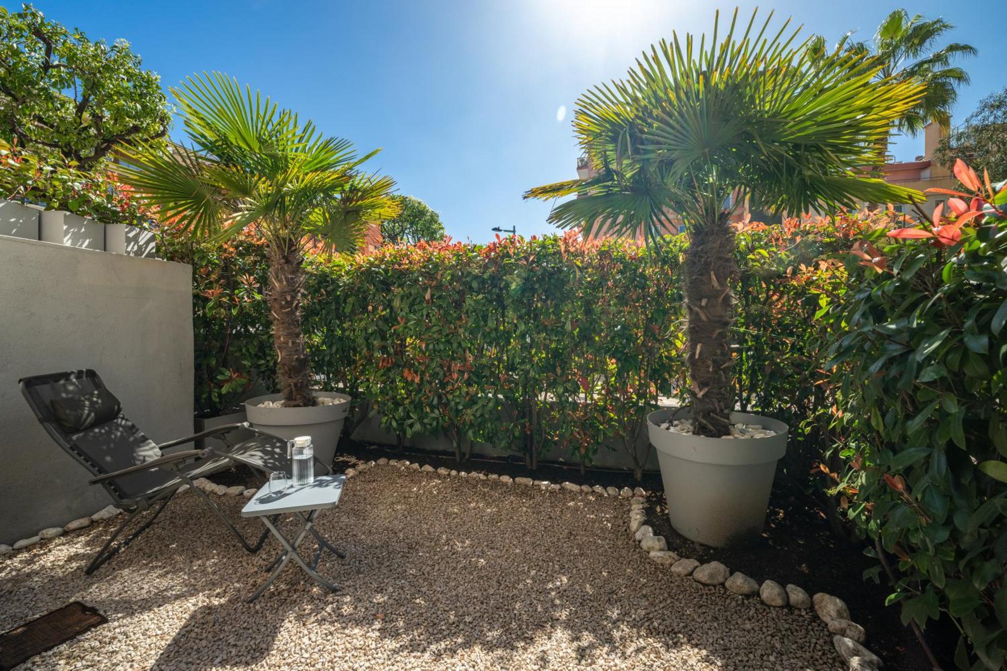 Le Coq Wagner - Parking - Air Conditioning - Pool Apartment Ментона Екстериор снимка
